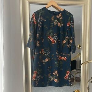 Green and Blue Shift Dress with 3/4 Raglan Sleeves and Crew Neck